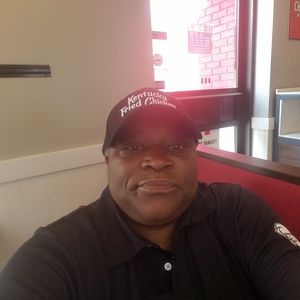 Meet your Posher, Robin